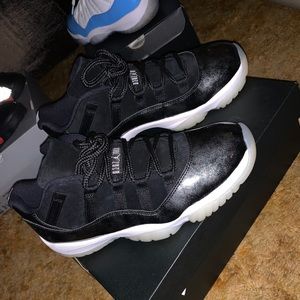 Air Jordan Retro 11 Low (Barons)